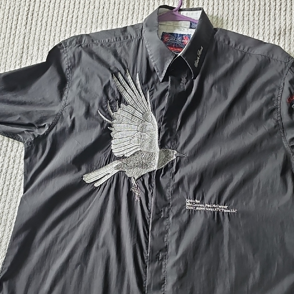 Black Short Sleeve Shirt with Embroidered Bird